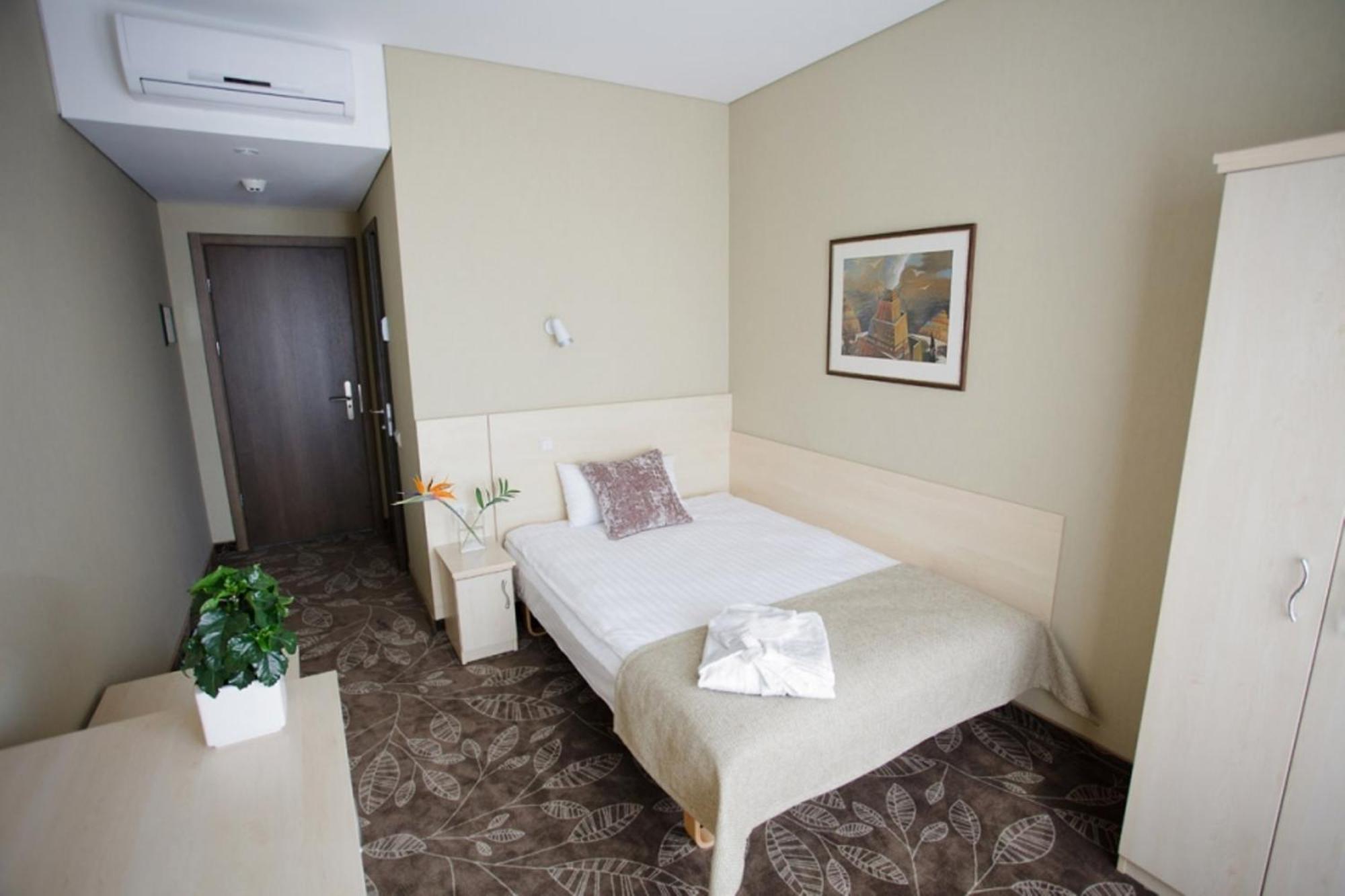Hotel Babilonas Kaunas Ngoại thất bức ảnh